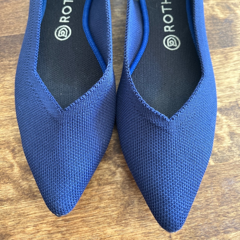 Navy Rothy’s, “the point”